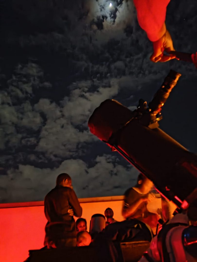 Someone trying to shoot Saturn through my Newtonian with a smartphone.